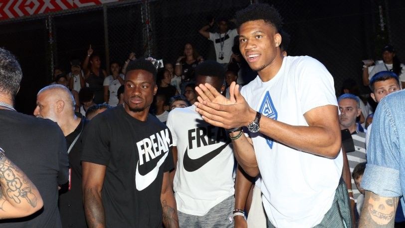 Bucks resign Giannis' brother Thanasis Antetokounmpo - AS USA