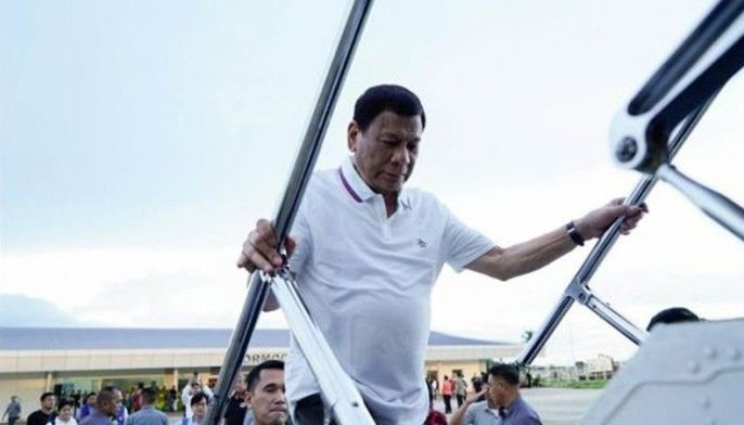 A &lsquo;graceful exit&rsquo;?: Duterte says he fired GSIS chief