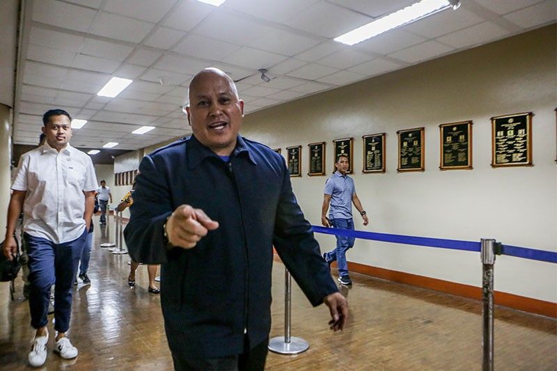 Bato sorry for 'shit happens' remark, says it again anyway