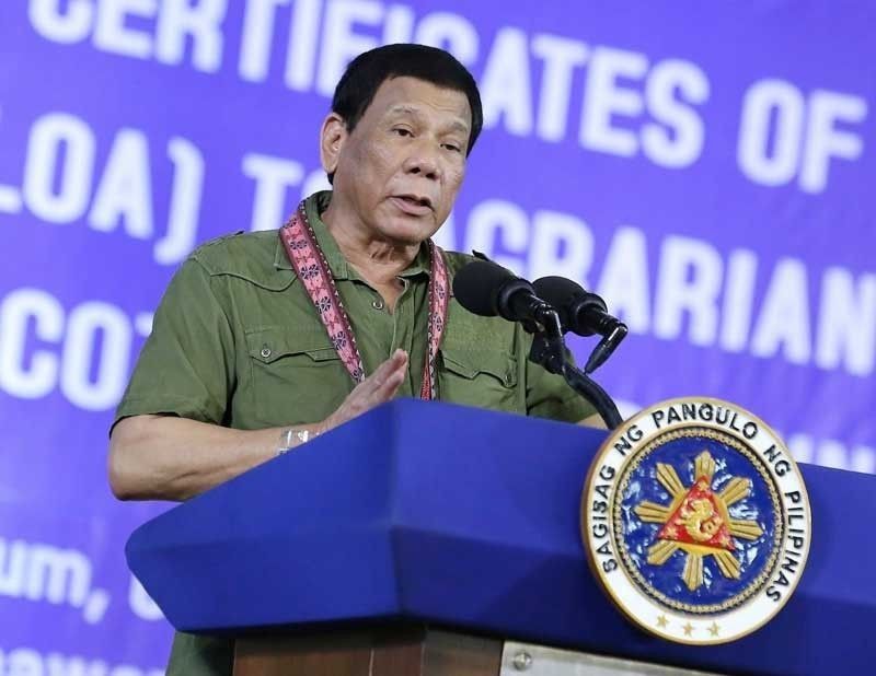 Duterte to fire 64 BOC execs, workers