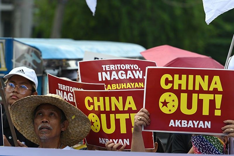 9 in 10 Pinoys say regaining China-held islands in West Philippine Sea important