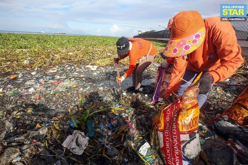 Customs crooks to clean up Pasig â�� Duterte