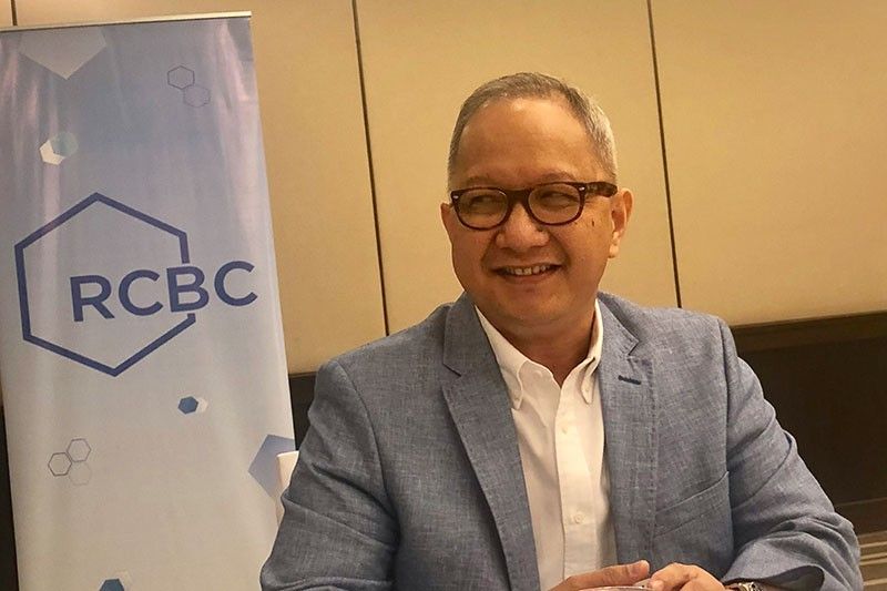 Basic banking transactions soon in the suking tindahan