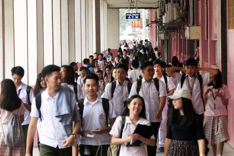 Student fare act â��wag  hanapan ng butas - LCSP