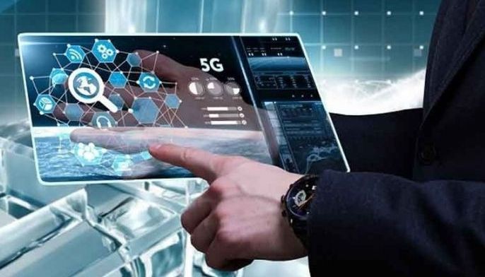 PLDT defers 5G launch to next year