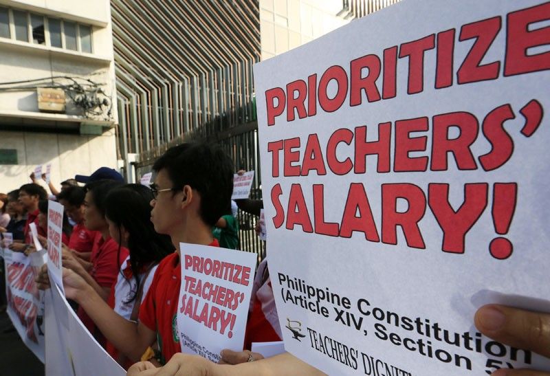 Teachers dismayed by Duterte's pay hike promise