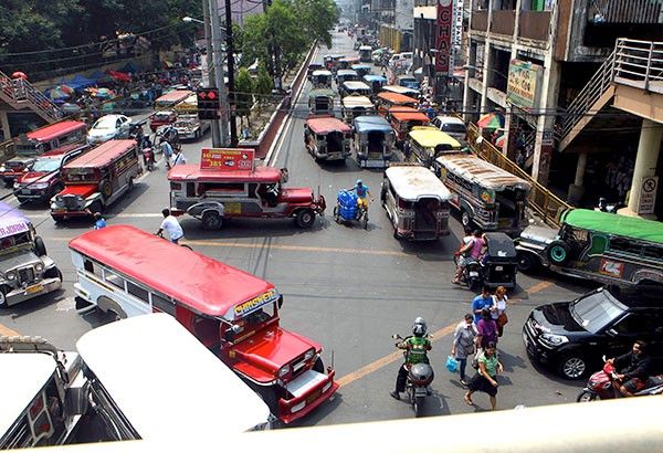 DILG eyes Manilaâ��s formula in clearing roads