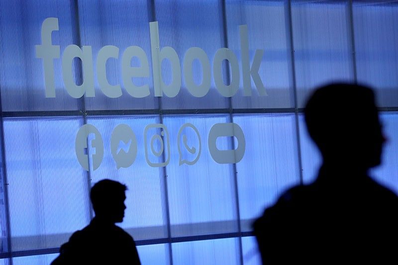 Facebook to fix kids app flaw allowing chats with strangers