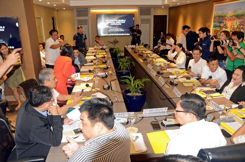 Metro Manila mayors bare 3 quarantine recommendations after May 15