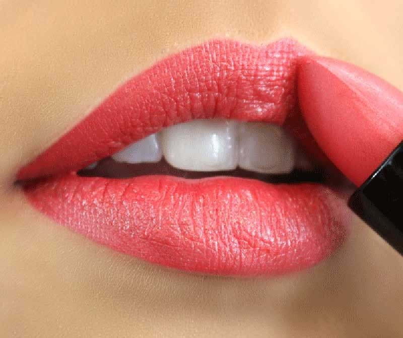 Environment group warns of toxic lipstick