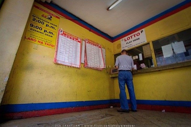 Duha ka lotto outlets gisunog