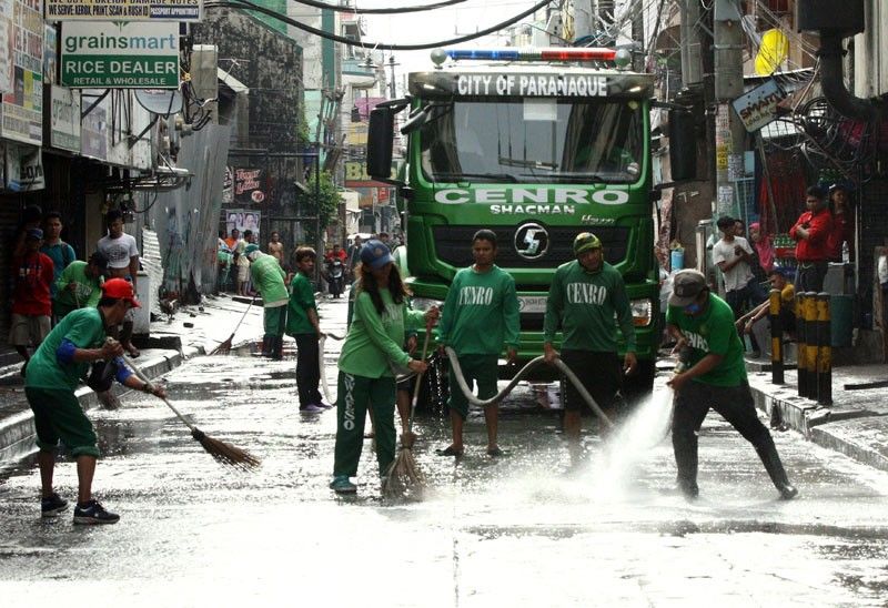 DILG: All LGUs must clear roads