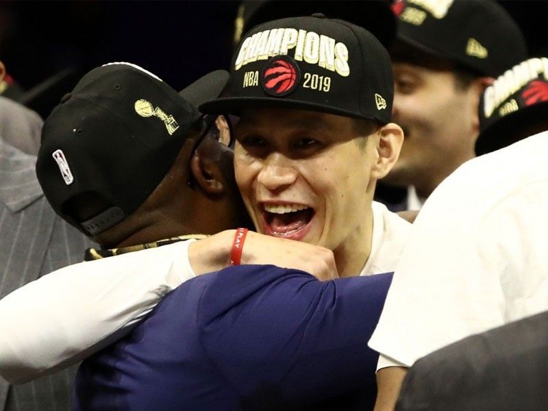 'Linsanity' star Jeremy Lin in tears as he hits NBA 'rock bottom'