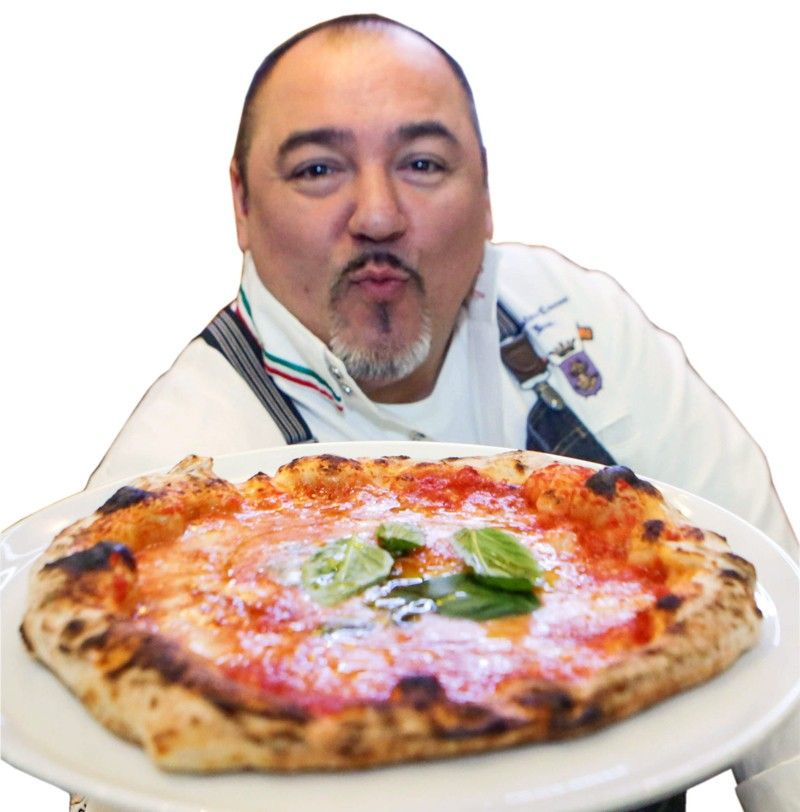 Salvatore Cuomo brings the art of the â��Pizzaioloâ�� to his cafÃ©