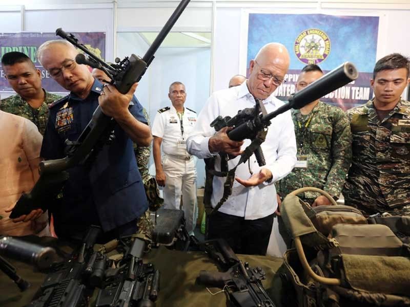 Lorenzana, PNP cool to martial law in Negros