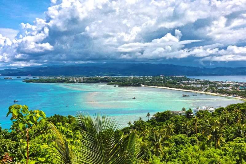 16 Chinese tourists rescued in Boracay