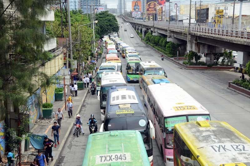 Dry run ng provincial bus ban sa EDSA, tuloy