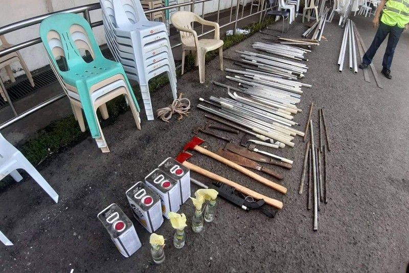 Bombs found in Negros bus firmâ��s compound