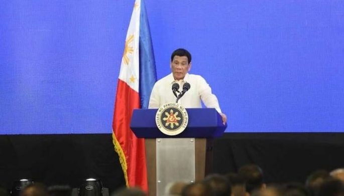 Digong kinampihan sa &lsquo;militarisasyon&rsquo; sa gobyerno