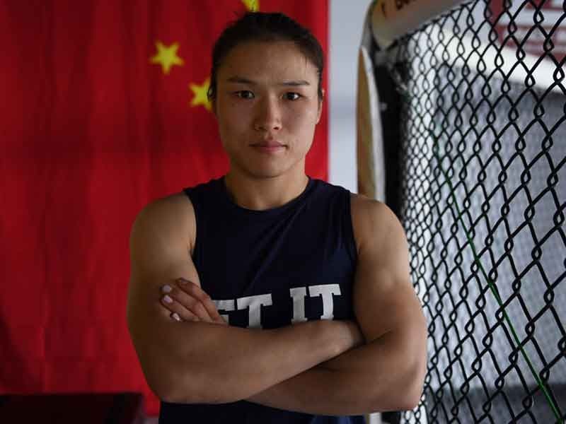 Ditch battle! China star leaps from holes to UFC title shot