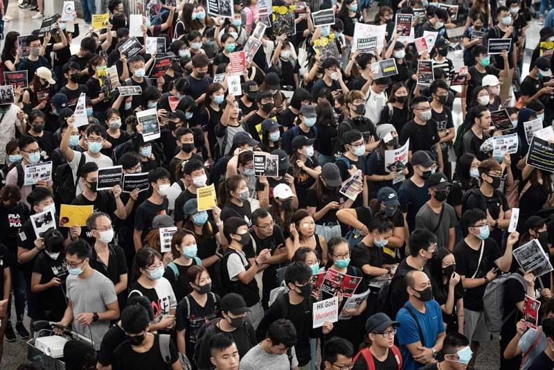 Employers in HK set curfew for maids