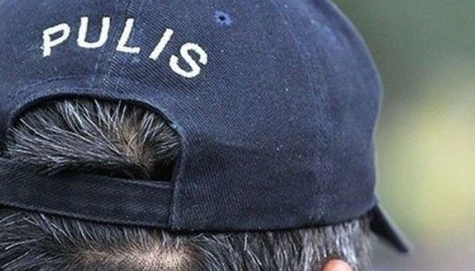 Panulis sa awol nga polis inside job