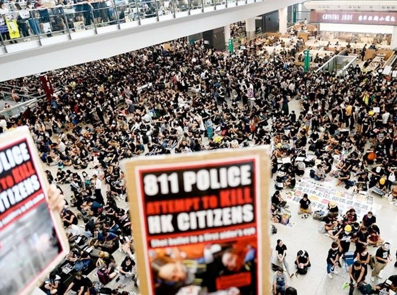 Hong Kong airport tightens security measures