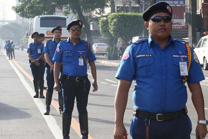 Recto: Hiring more â��round-the-clockâ�� traffic personnel should be a priority