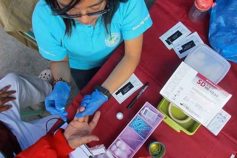Bagong HIV cases aabot sa 12,000