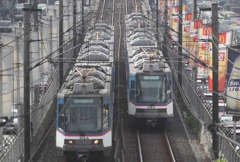 DOTr: Passenger safety more important than higher revenue from MRT operations