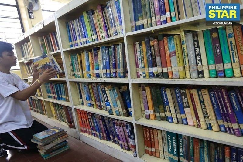 Literacy group blames Philippines' reading comprehension rank on study materials