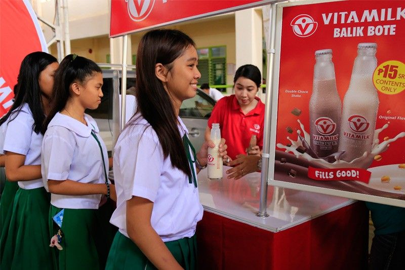Vitamilk school caravan tours Luzon to spearhead a healthier generation