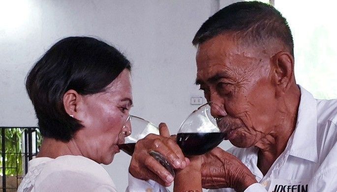 72-anyos nakapahimulos sa Mass Wedding sa Naga