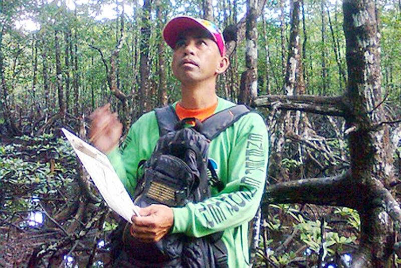 Forest rangerâ��s slay suspect hurt in shootout