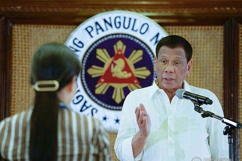 Duterte ready to 'ignore' arbitral ruling for joint exploration with China