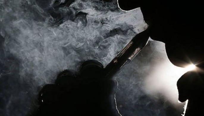E- cigarette manufacturers have until October 24 to secure license