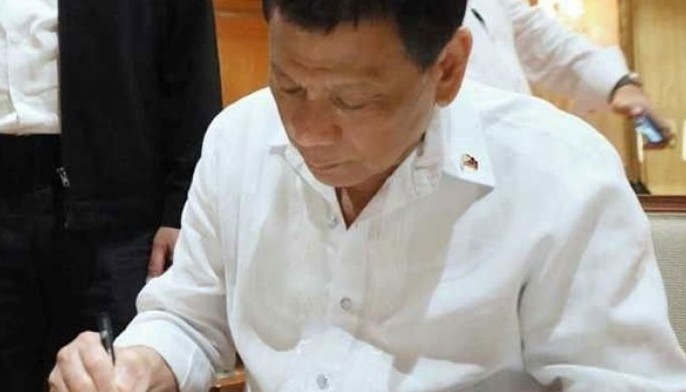 Duterte signs EO on cash budgeting system
