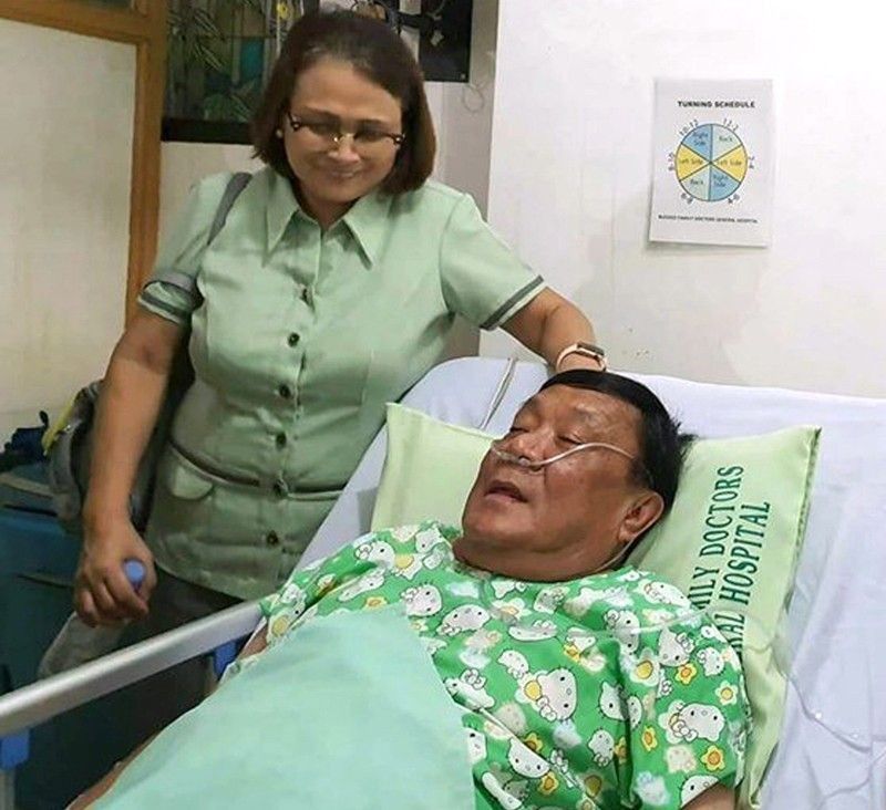 Driver of ex-Pangasinan governor dies after ambush