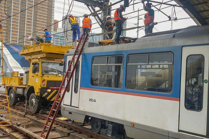 Senate to investigate other DOTr contracts on MRT-3 rehab