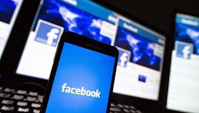 Is #Facebookdown? Hashtag trends on Twitter as users report problems