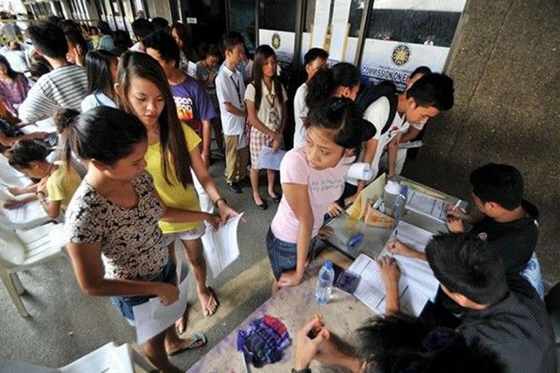 Barangay SK elections i-postpone - Sen. Go