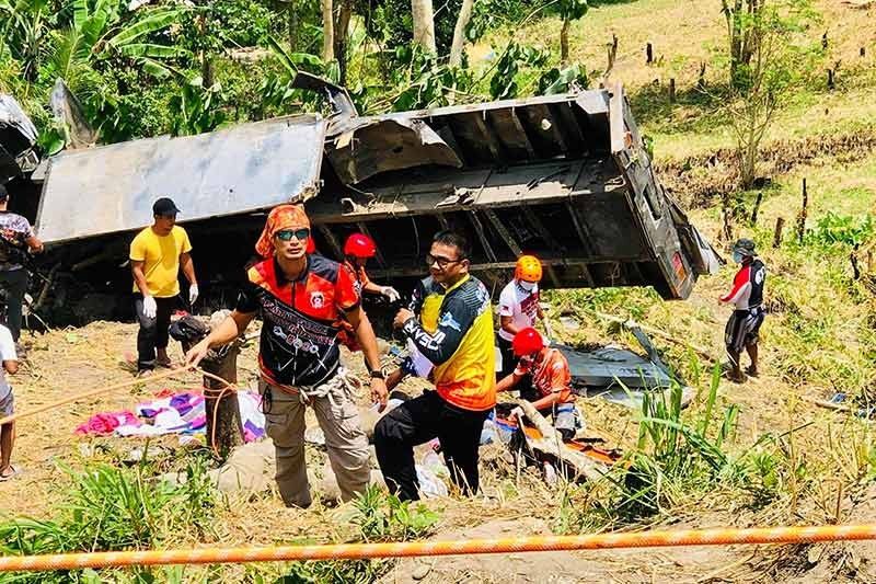 20 killed after truck falls off ravine in South Cotabato