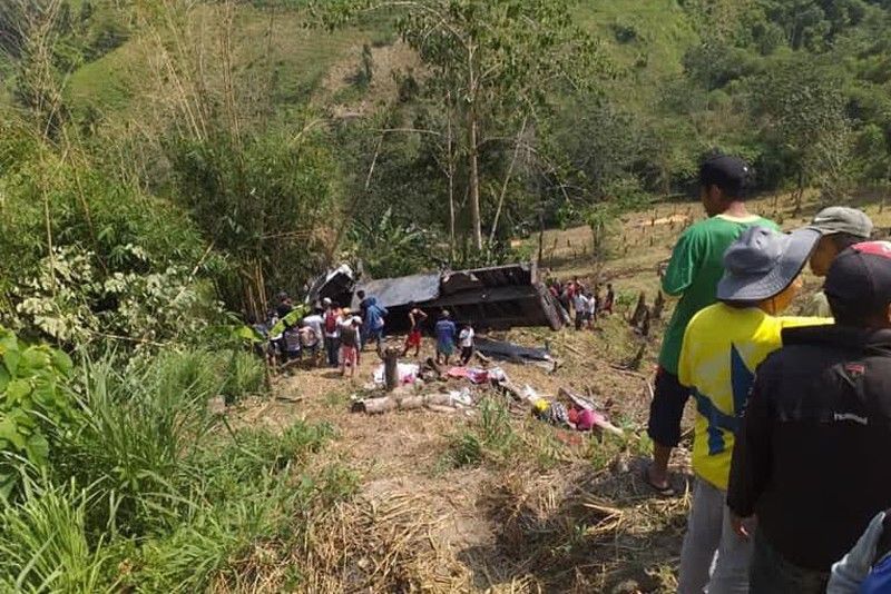 Truck falls into South Cotabato ravine; 20 dead