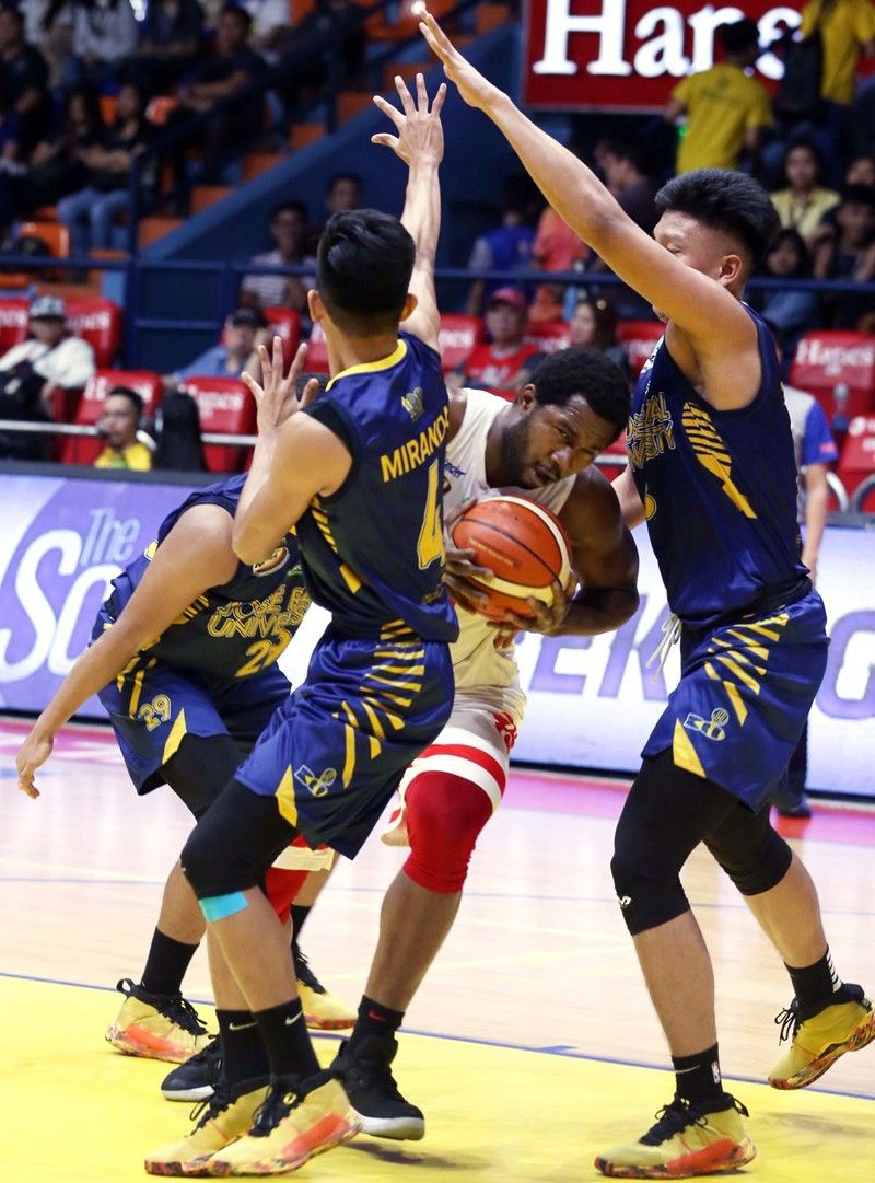 Lions roar to No. 12, shackle Bombers