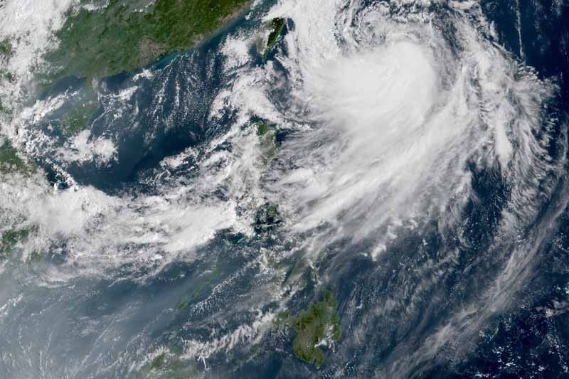 'Nimfa' slightly gains strength, speed; habagat affecting Luzon