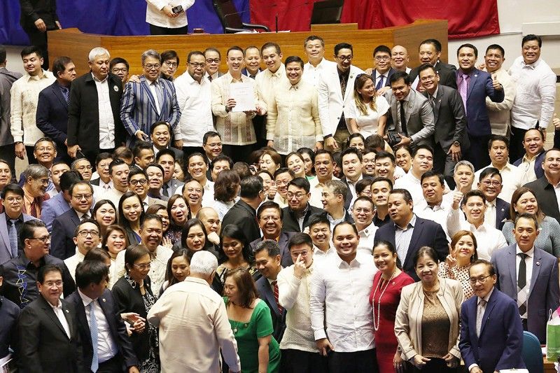 Alan Peter Cayetano to colleagues: Submit â��amendmentsâ�� to 2020 budget