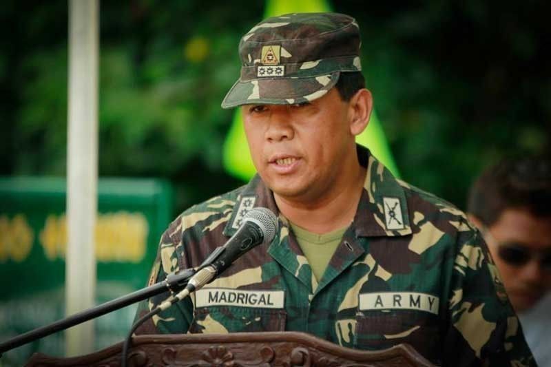 Army honors outgoing AFP chief with testimonial parade