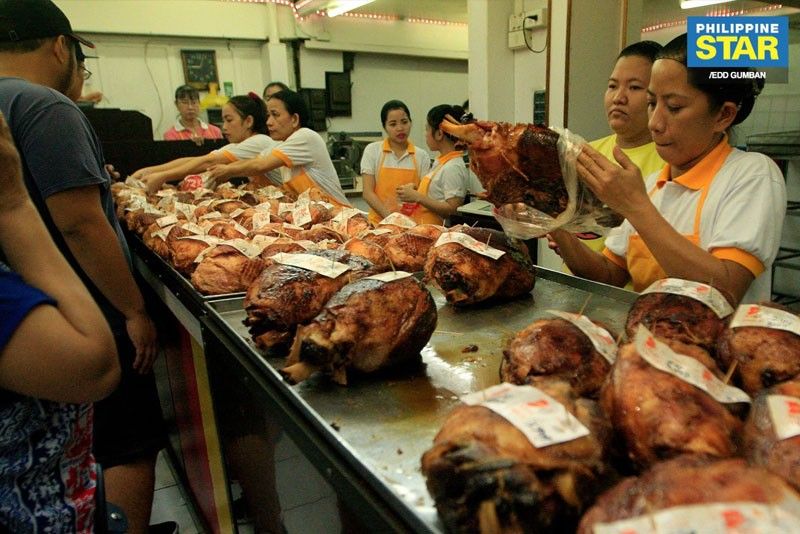 Ham shortage this Christmas? Won’t happen, say hog raisers | Philstar.com