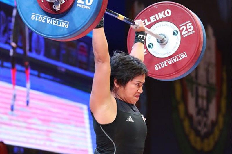 Hidilyn Diaz clinches bronze at weightlifting worlds