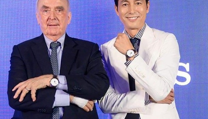 Eyeing the Master Moonphase under the Taipei moon